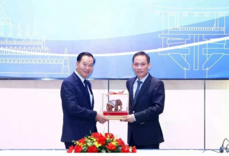 Party offices of Vietnam, Laos strengthen cooperation